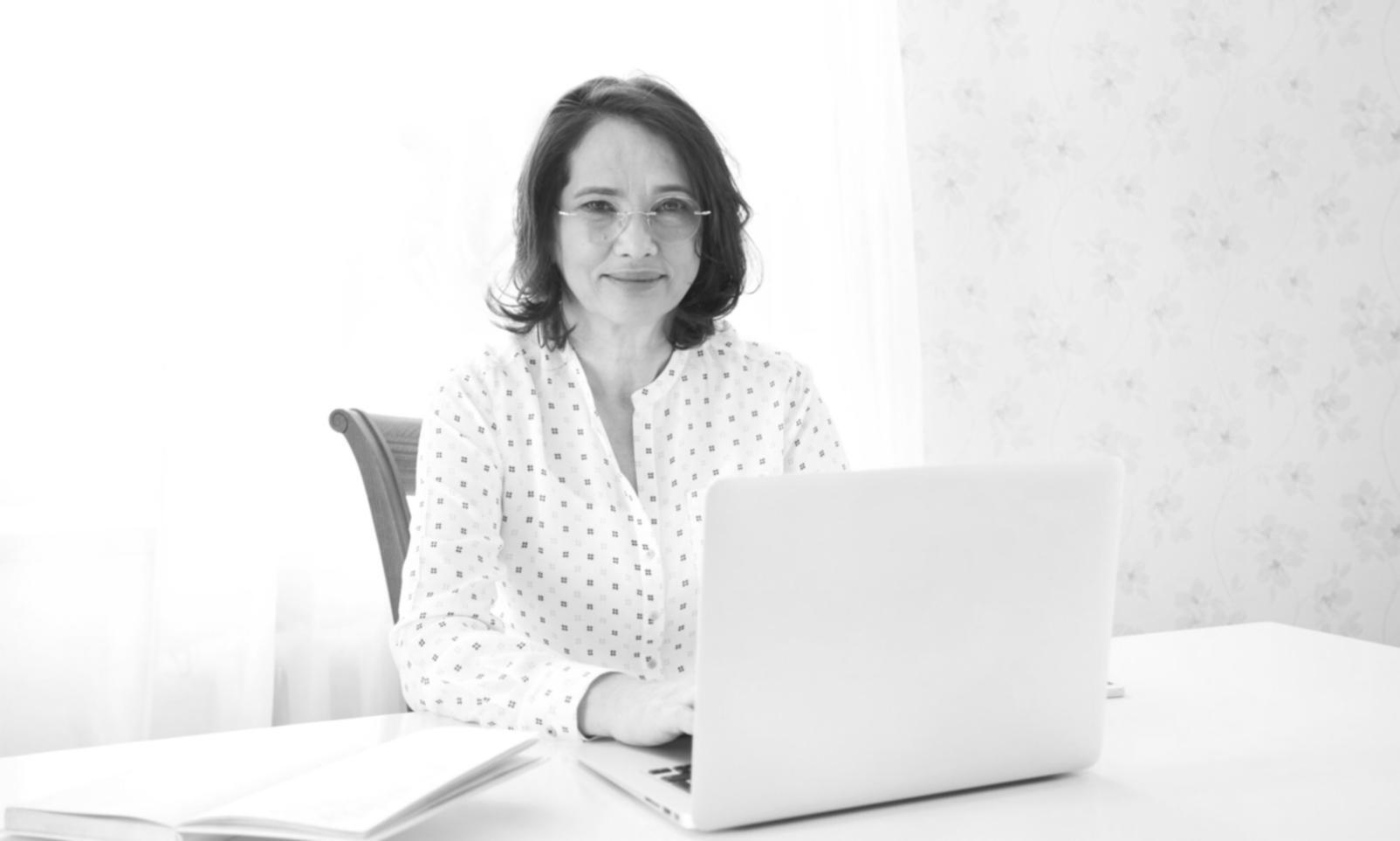 Monitoring-Dashboard mit Echtzeit-Metriken